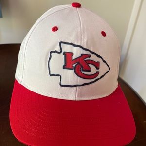 Richardson Pro 212 SnapBack White Chiefs Cap with Red Bib!!!